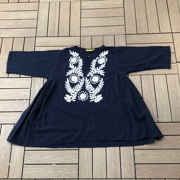 Roberta Roller Rabbit navy blue half sleeve white floral embroidery tunic - Picture 7 of 11
